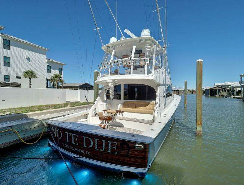 2017 Viking 52 Convertible 