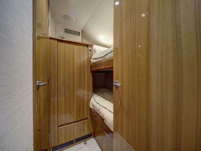 2017 Viking 52 Convertible 