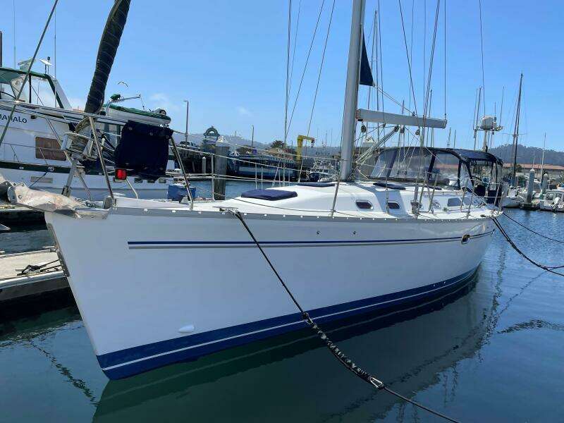 2005 Catalina 470