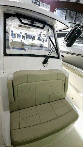 2018 Pursuit 328 Sport