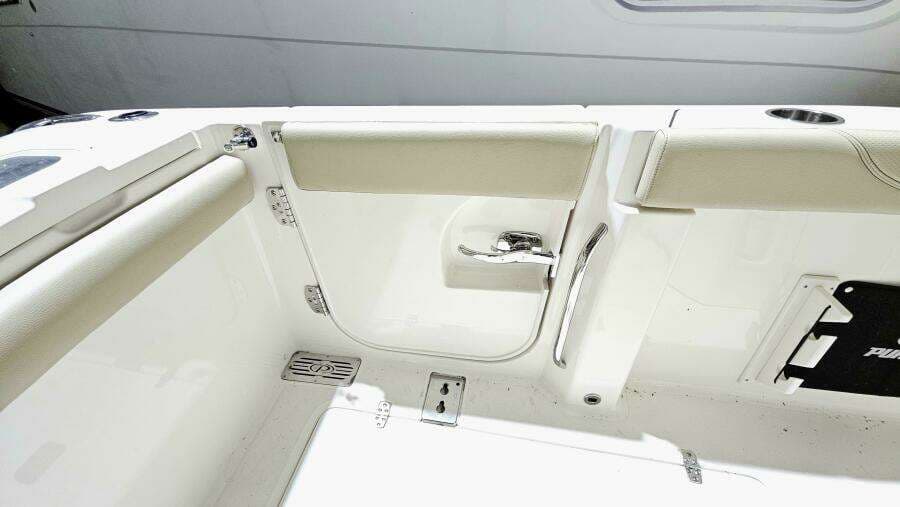 2018 Pursuit 328 Sport