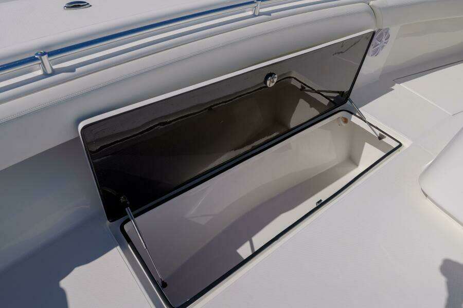 SeaHunter 38 Reel Escape- Storage