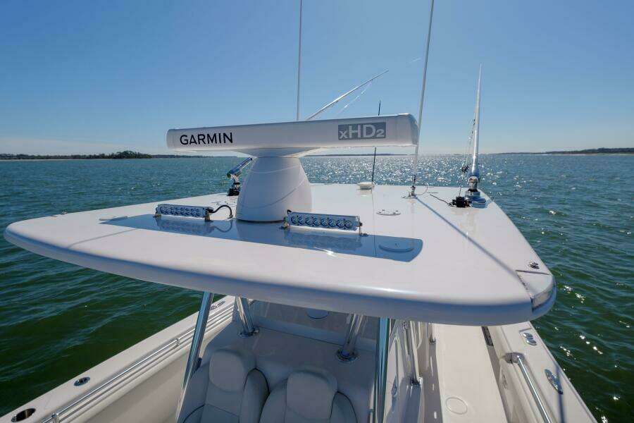 SeaHunter 38 Reel Escape- T-Top