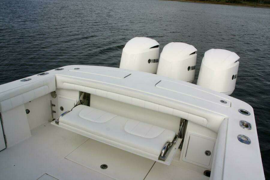 Regulator 34 Perchy- Cockpit