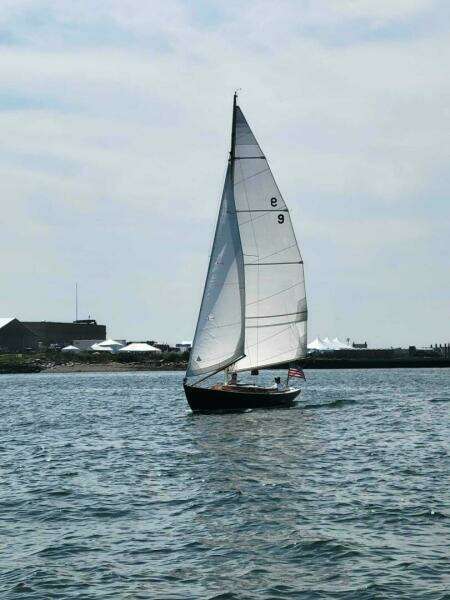 1985 Herreshoff Alerion 26