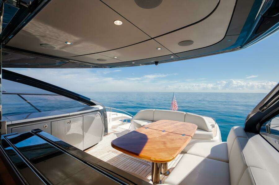 Princess V55 - Mermoo Too - Cockpit