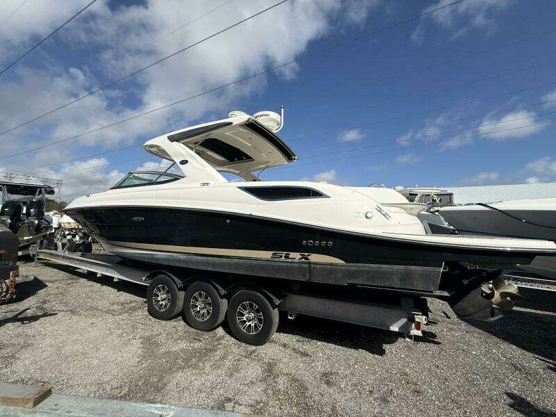 2015 Sea Ray SLX 350