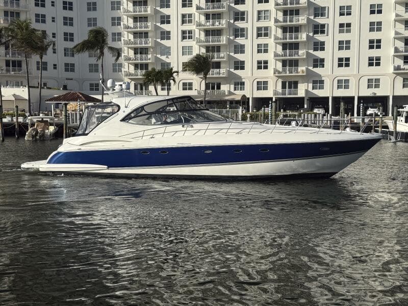 2007 Cruisers Yachts 560 Express