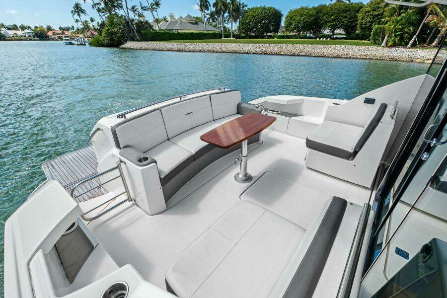 2018 Tiara Yachts C44