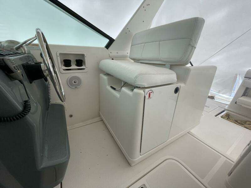 2003 Tiara Yachts 3100 Open