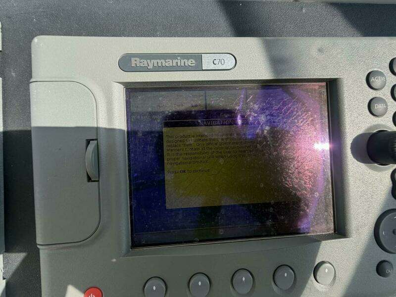 2007 Century 3200 WA