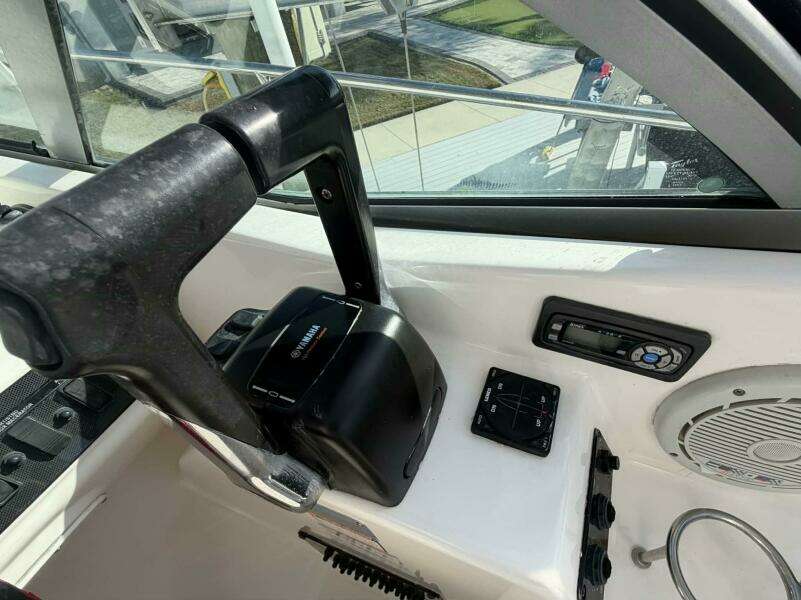 2007 Century 3200 WA