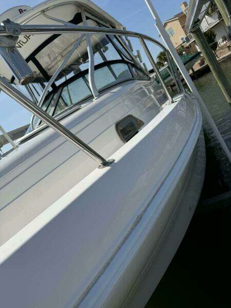 2007 Century 3200 WA