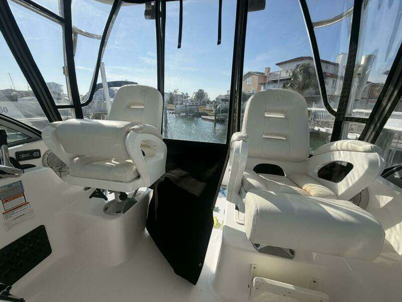 2007 Century 3200 WA