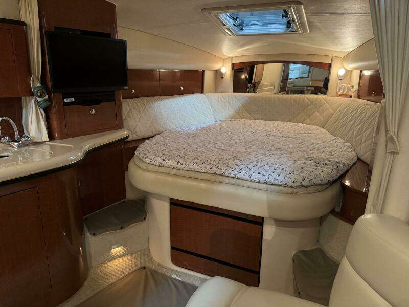 2002 Sea Ray 320 Sundancer
