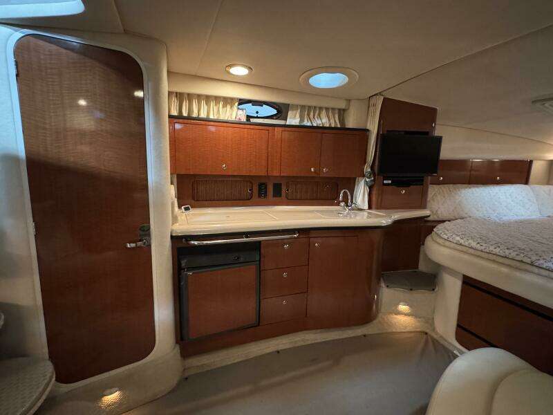 2002 Sea Ray 320 Sundancer