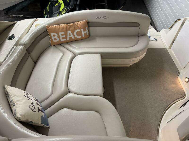 2002 Sea Ray 320 Sundancer