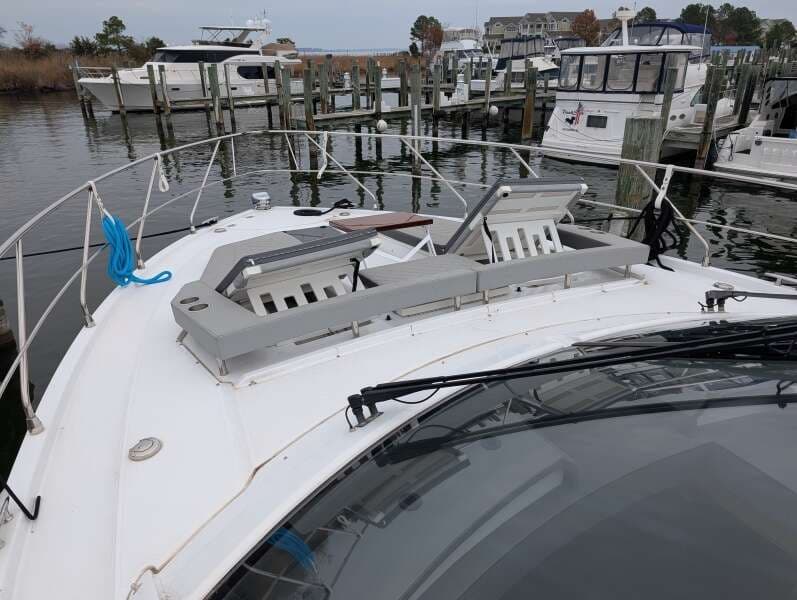 2022 Cruisers Yachts 54 Cantius