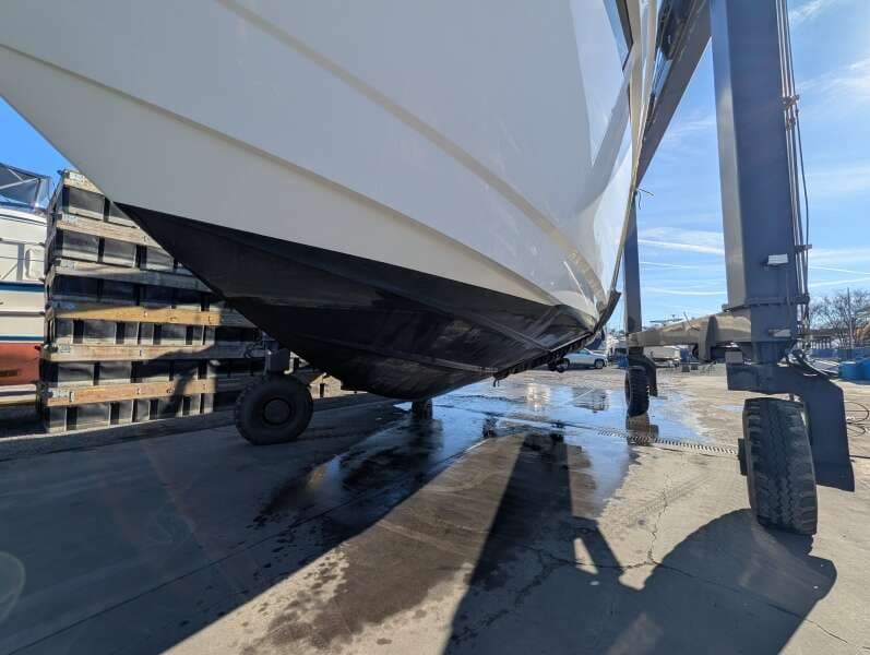 2022 Cruisers Yachts 54 Cantius