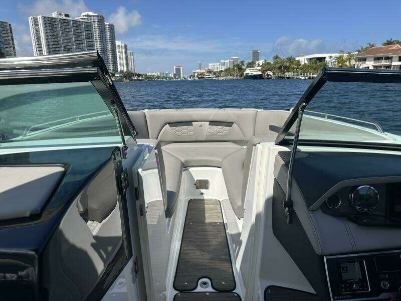 2022 Four Winns HD8 OB