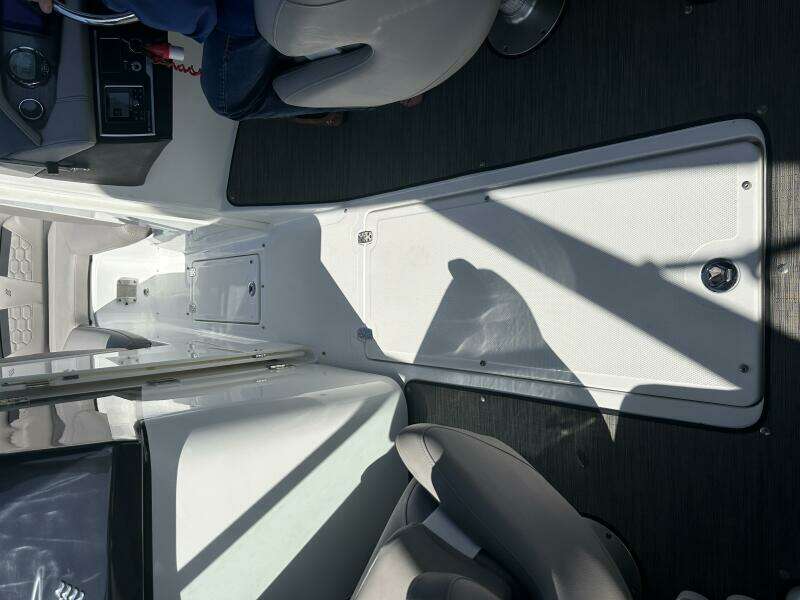 2022 Four Winns HD8 OB