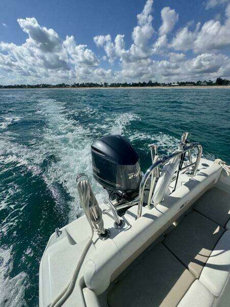 2013 Sea Hunt 234 Ultra