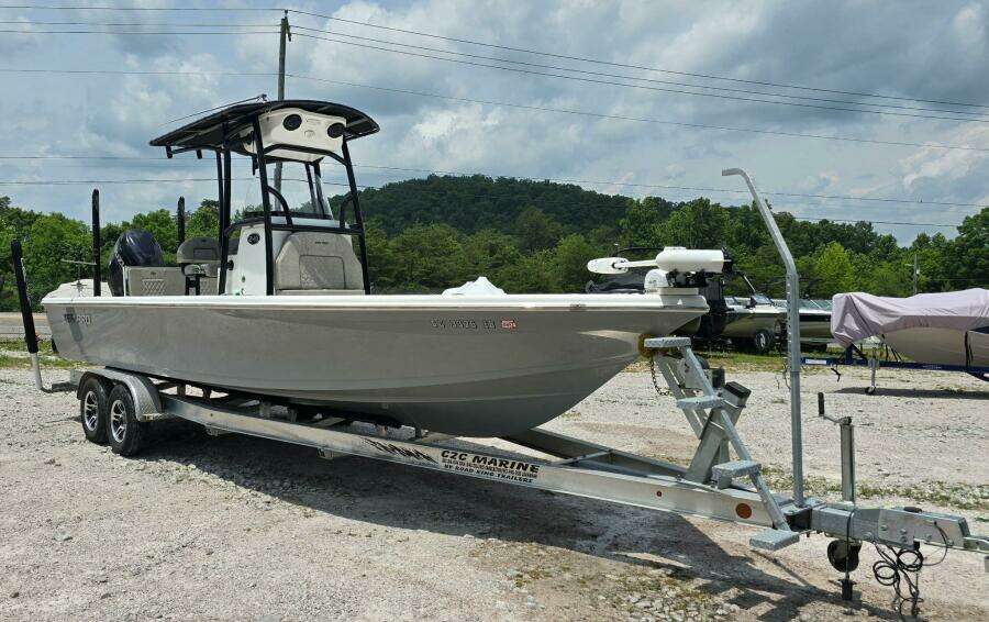 2023 Sea Pro 248 Bay