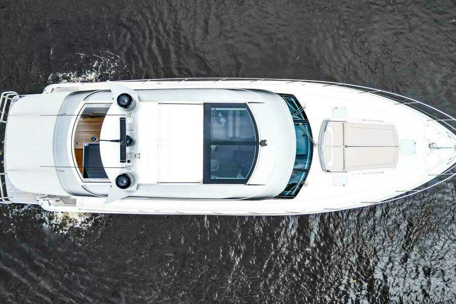2021 Riviera 5400 Sport Yacht Platinum Edition