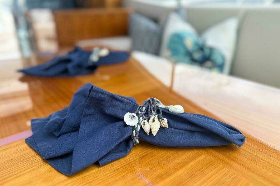 2021 Riviera 5400 Sport Yacht Platinum Edition