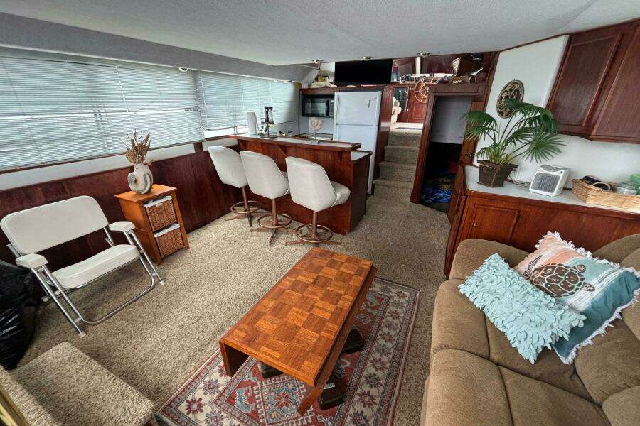 1994 Harbor Master 52 Coastal Cruiser