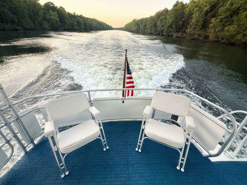 1996 Mainship 37 Motor Yacht