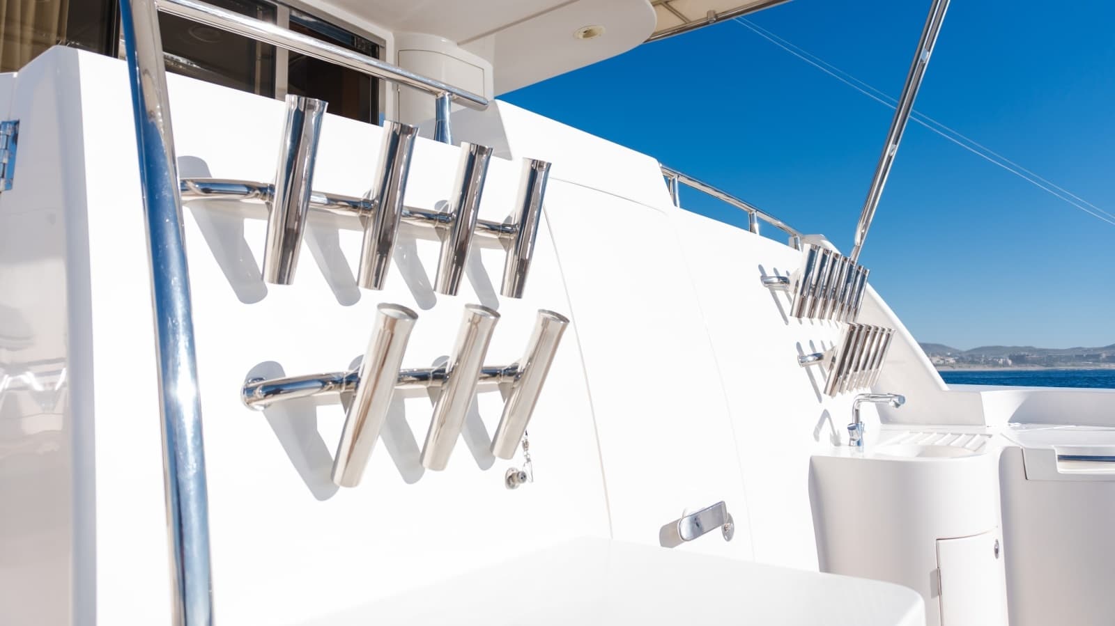 2012 McKinna 69 Skylounge