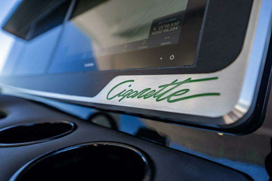 2024 Cigarette 42 Auroris