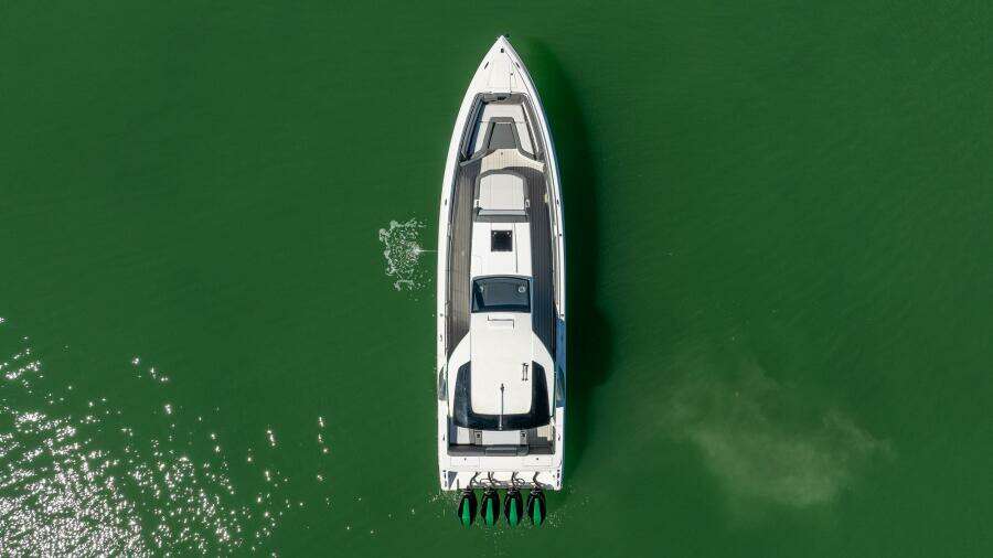 2024 Cigarette 42 Auroris