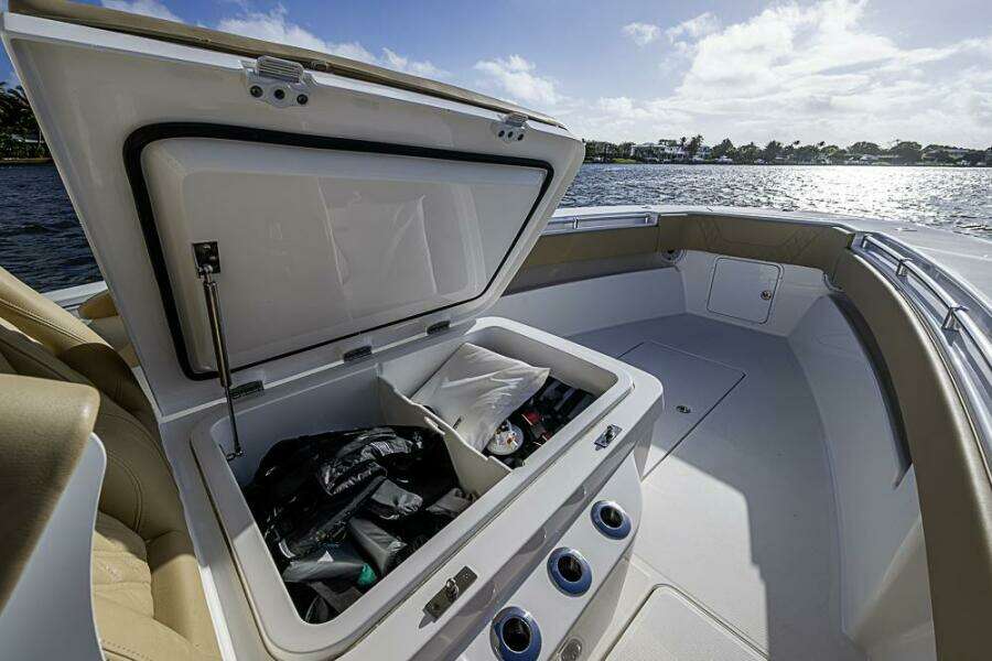 2023 Invincible 33 Open Fisherman