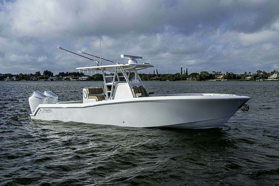 2023 Invincible 33 Open Fisherman