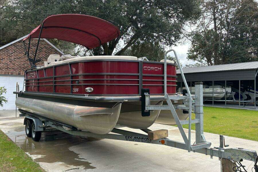 2018 Coach Pontoons 230 RF