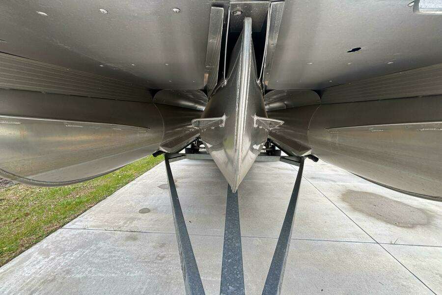 2018 Coach Pontoons 230 RF