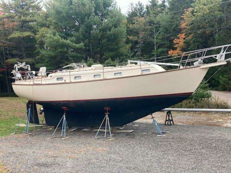 1995 Island Packet 37