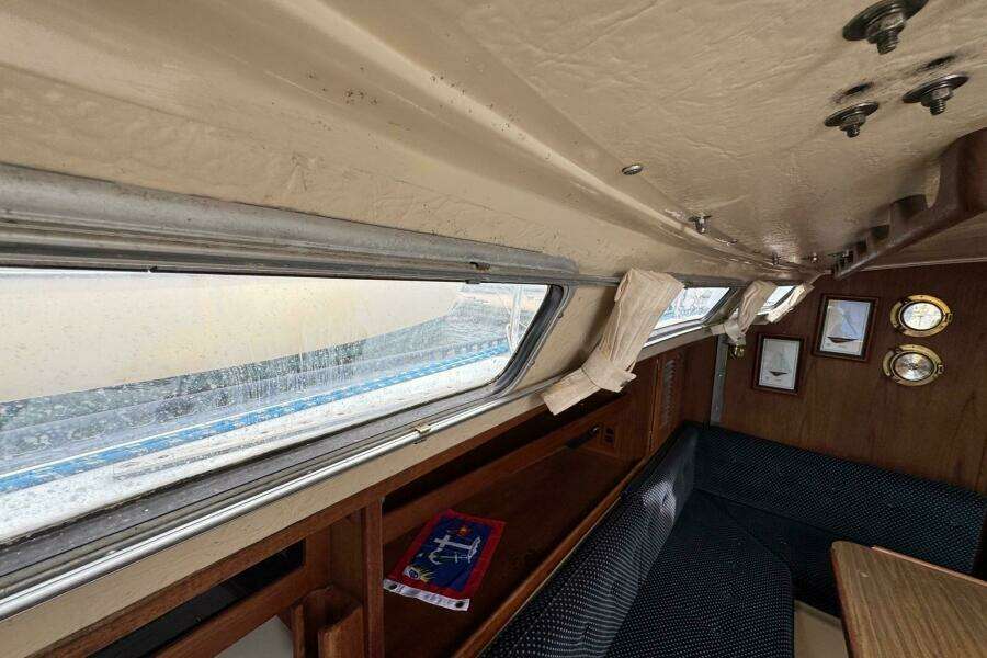 1986 Catalina 38