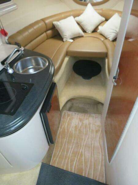 2004 Monterey 245 CRUISER