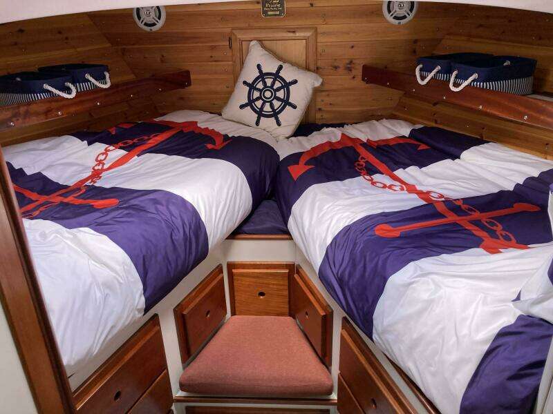 1978 Prairie Boat Works Coastal Cruiser