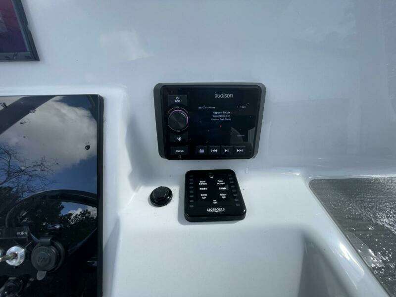 2023 Sea Pro 248 DLX