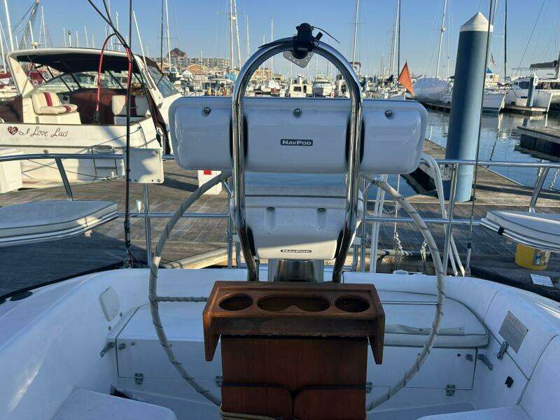 1995 Catalina 320 Study Hull