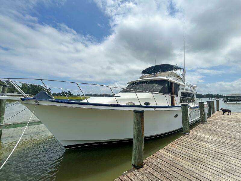 50' Ocean Alexander port forward profile  