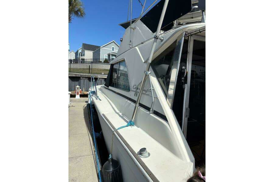 1969 Chris-Craft 35 Commander