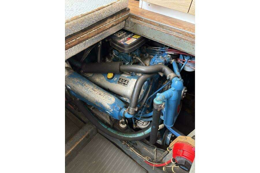 1969 Chris-Craft 35 Commander