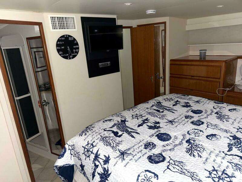 1998 Viking Motor Yacht