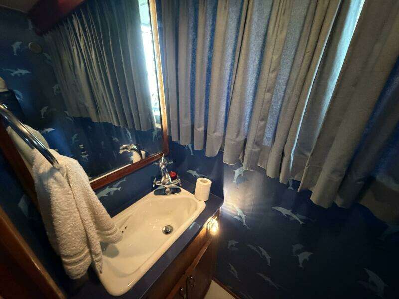 1975 Hatteras 58 LRC