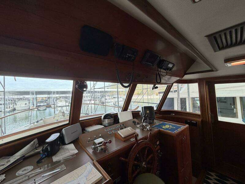 1975 Hatteras 58 LRC